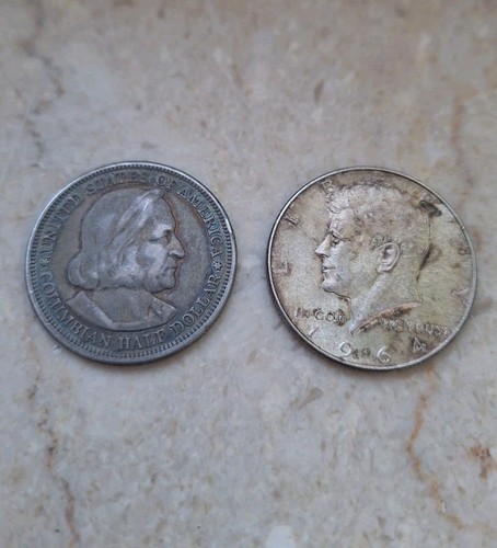 Dollar 1893 und - 1/2,